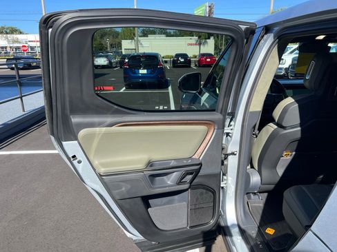 Used 2022 Rivian R1T Launch Edition image 43