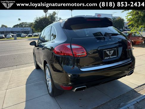 Used 2012 Porsche Cayenne AWD/4WD image 5
