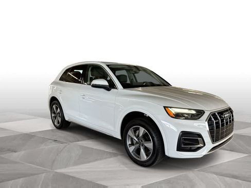 Used 2025 Audi Q5 2.0T Premium Plus w/ Premium Plus Package AWD/4WD image 2