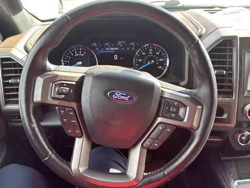 Used 2020 Ford Expedition Max XLT w/ Equipment Group 202A AWD/4WD image 4