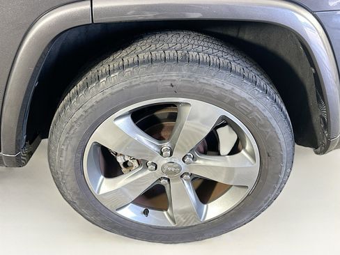 Used 2014 Jeep Grand Cherokee Overland AWD/4WD image 11