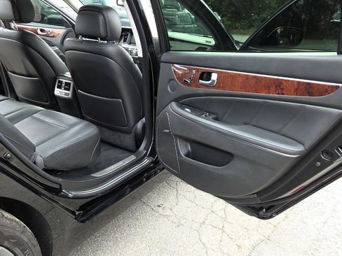 Used 2015 Hyundai Equus Signature RWD image 47