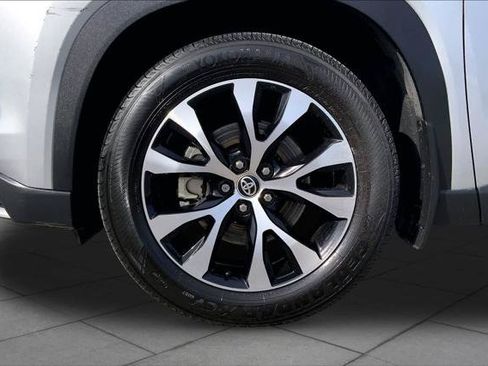 Certified 2024 Toyota Grand Highlander AWD Hybrid image 11