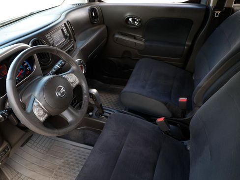 Used 2012 Nissan Cube 1.8 SL w/ SL Preferred Pkg FWD image 4