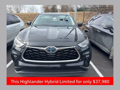 Used 2023 Toyota Highlander Limited