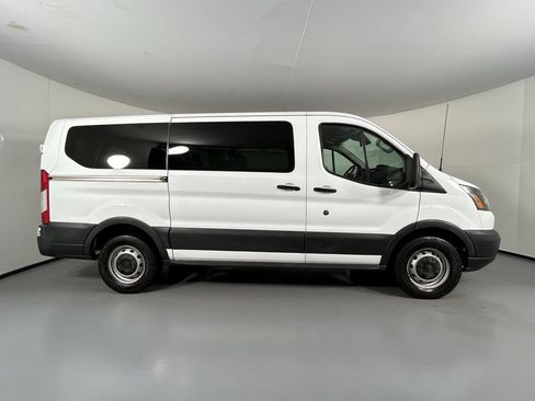 Used 2018 Ford Transit 150 XL image 8