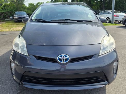 Used 2014 Toyota Prius Three FWD image 2