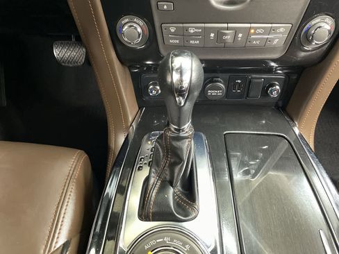 Used 2019 Nissan Armada Platinum w/ Captain's Chairs Package AWD/4WD image 28