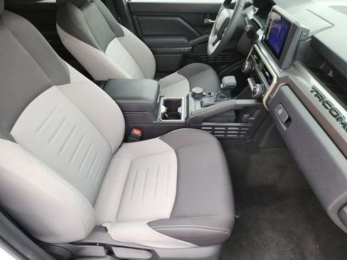 Certified 2025 Toyota Tacoma TRD Sport AWD/4WD image 12