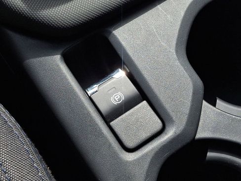 Certified 2025 Subaru Forester Premium image 22