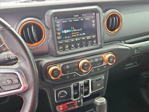 Used 2021 Jeep Gladiator Mojave AWD/4WD image 21