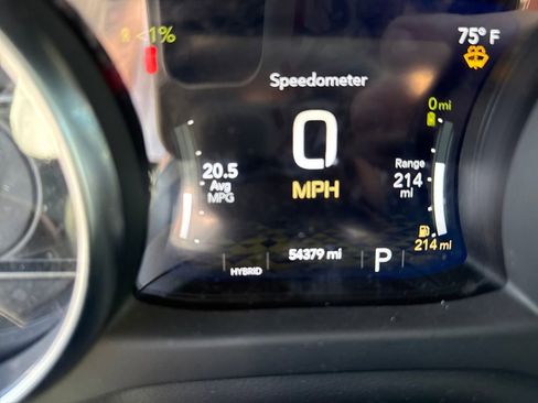 Used 2023 Jeep Wrangler Unlimited Sahara image 20