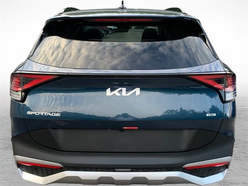 Used 2025 Kia Sportage EX w/ EX Premium Package AWD/4WD image 3