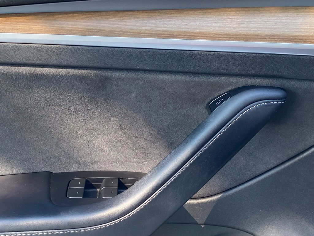 Used 2022 Tesla Model 3 Long Range AWD/4WD image 18