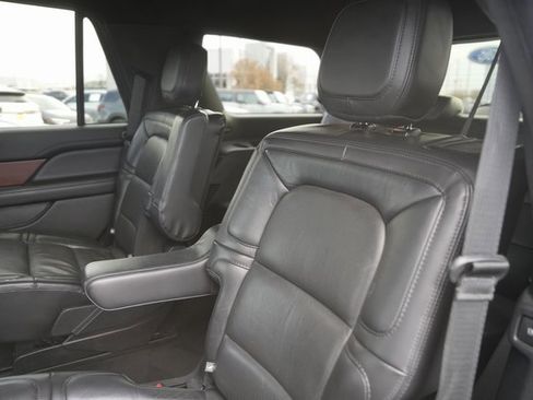 Used 2021 Lincoln Navigator Reserve image 14