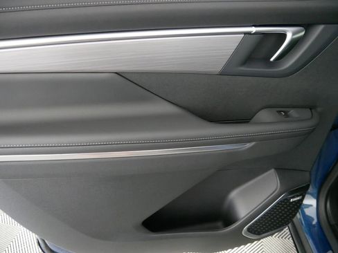 New 2026 Buick Enclave Preferred w/ Power Package image 13