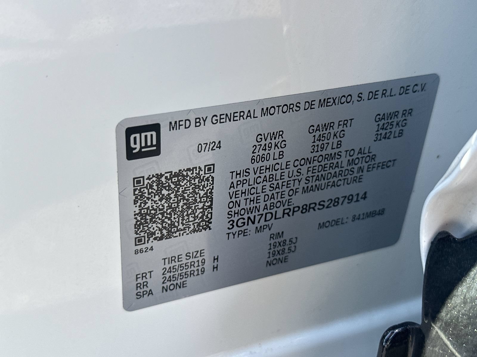 Used 2024 Chevrolet Equinox EV LT w/ LPO, Active Package FWD image 35