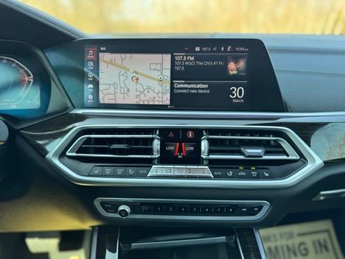 Used 2021 BMW X5 xDrive40i w/ Premium Package image 27