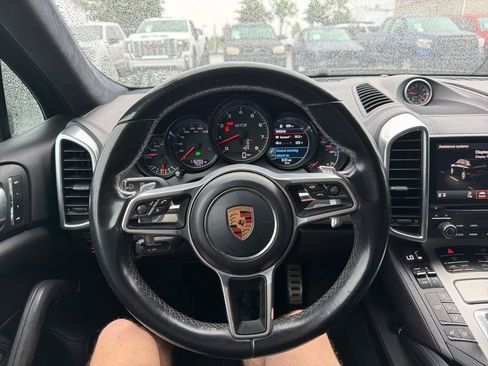 Used 2017 Porsche Cayenne GTS AWD/4WD image 18