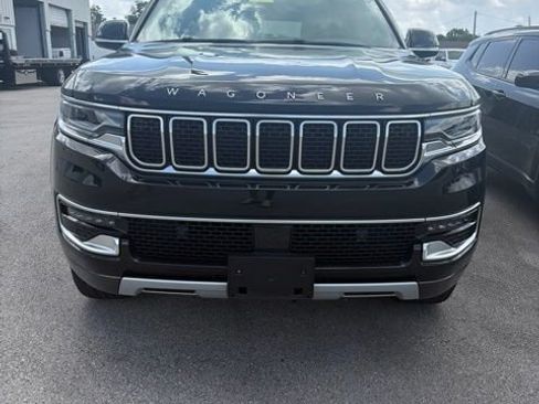 Used 2022 Jeep Wagoneer Series II AWD/4WD image 7