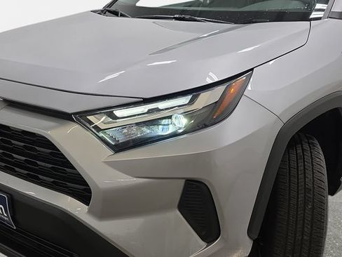 Certified 2025 Toyota RAV4 LE FWD image 27
