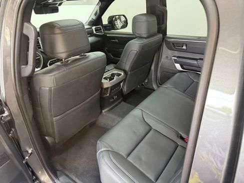 Used 2025 Toyota Tundra Platinum w/ TRD Off-Road Package AWD/4WD image 33