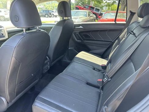 Used 2022 Volkswagen Tiguan SE AWD/4WD image 17