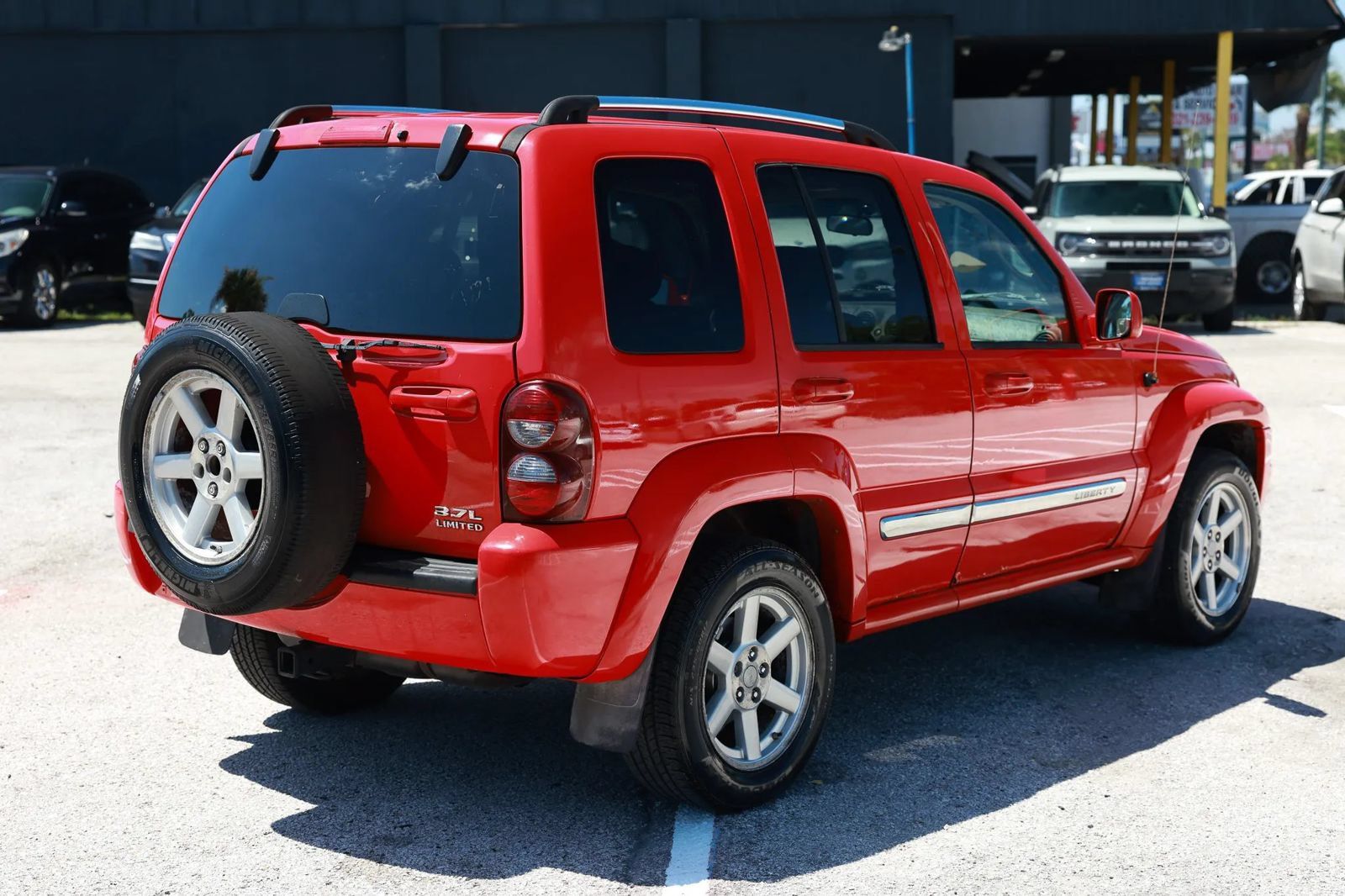 Used 2006 Jeep Liberty Limited AWD/4WD image 7