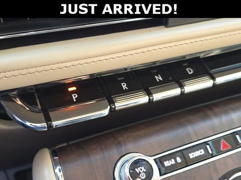 Used 2020 Lincoln Aviator Reserve w/ Equipment Group 202A image 20