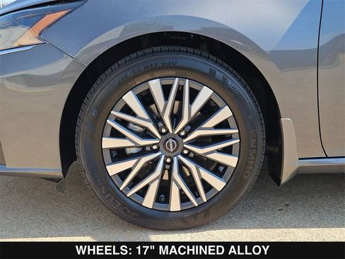 New 2025 Nissan Altima 2.5 SV image 28