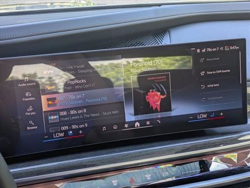 Used 2025 BMW i7 eDrive50 w/ Premium Package RWD image 12