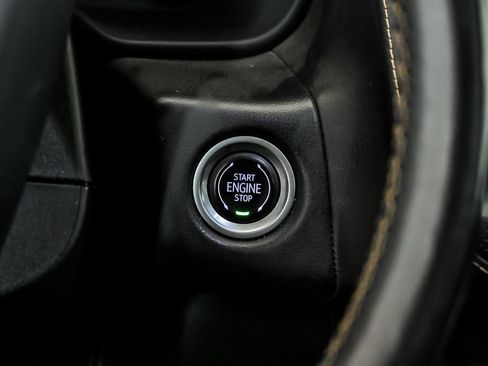 Used 2022 GMC Yukon AT4 AWD/4WD image 22