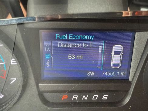 Used 2017 Ford Taurus SEL FWD image 9