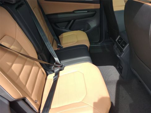 New 2026 Volkswagen Atlas Cross Sport SEL R-Line image 19