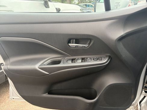 Used 2025 Nissan Versa SV FWD image 18
