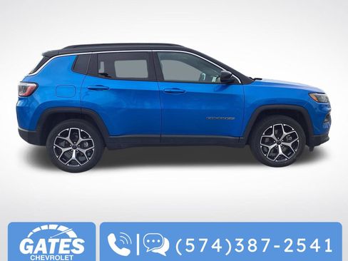 Used 2025 Jeep Compass Limited AWD/4WD image 10