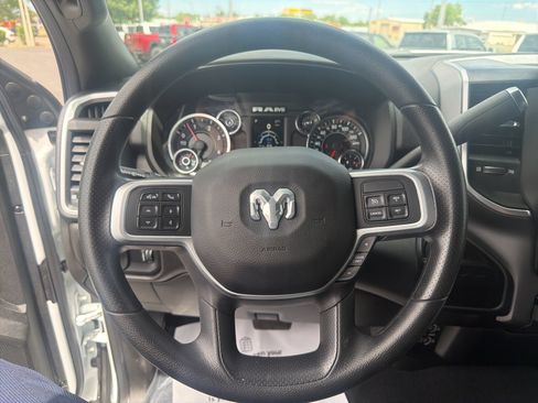 Used 2022 RAM 2500 Big Horn w/ Cold Weather Group AWD/4WD image 17
