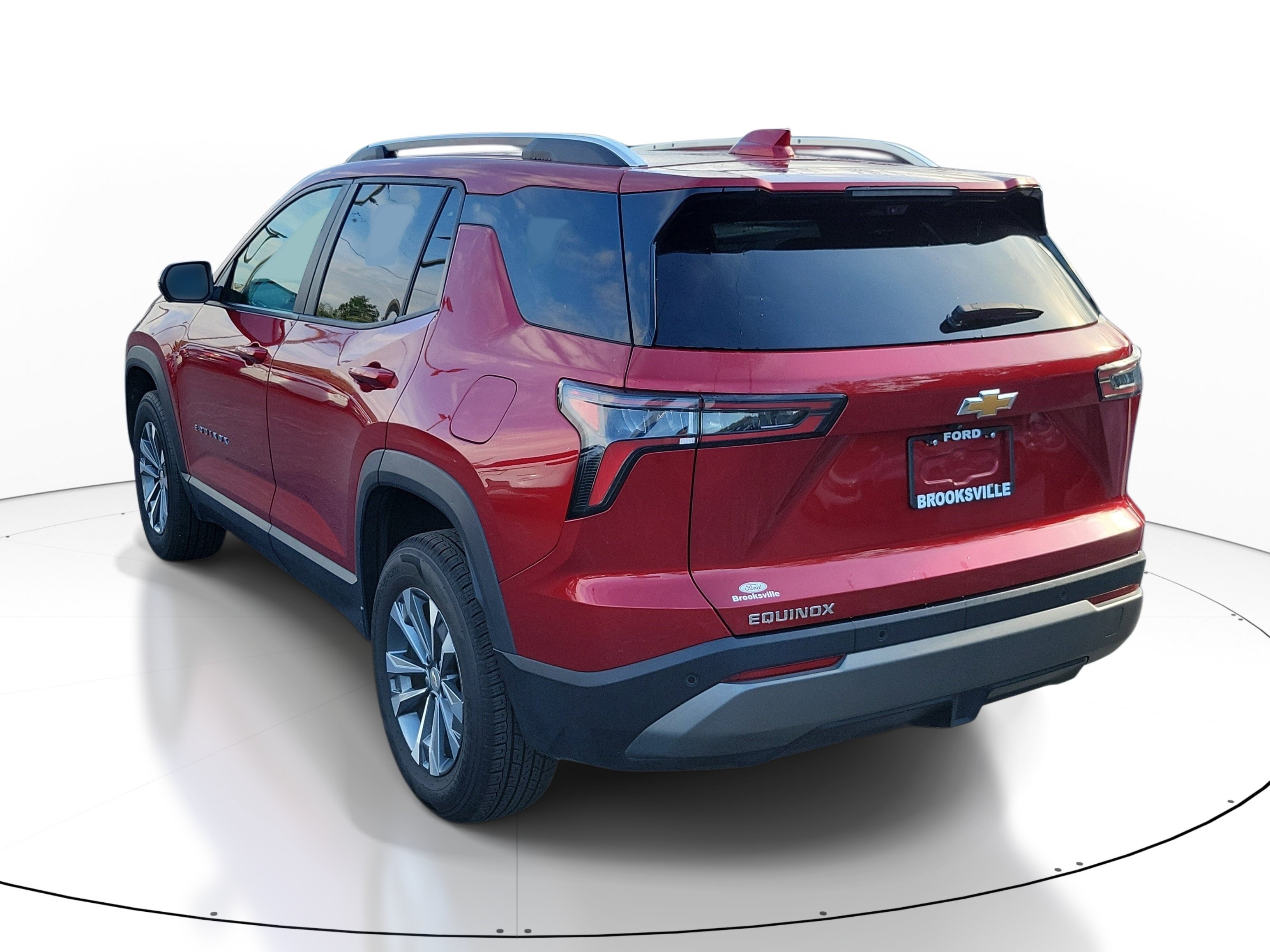 Used 2025 Chevrolet Equinox LT w/ Convenience Package II FWD image 4