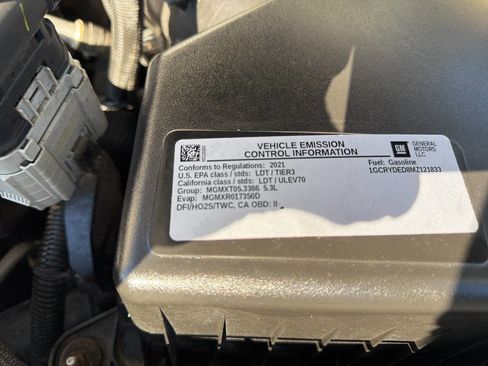 Used 2021 Chevrolet Silverado 1500 LT w/ Bed Protection Package AWD/4WD image 16