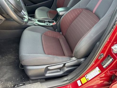 Used 2024 Toyota Corolla SE FWD image 8