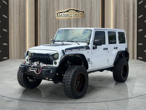 Used 2018 Jeep Wrangler Unlimited Rubicon AWD/4WD image 3