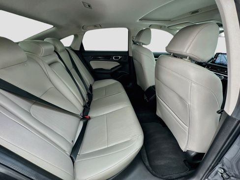 Used 2024 Honda Civic Touring image 18