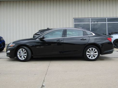 Used 2023 Chevrolet Malibu LT FWD image 11
