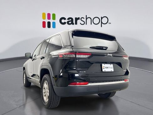 Used 2023 Jeep Grand Cherokee Laredo AWD/4WD image 3