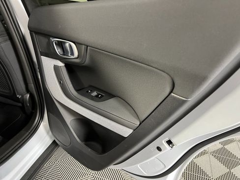 Used 2022 Polestar Polestar 2 w/ Plus Package image 34