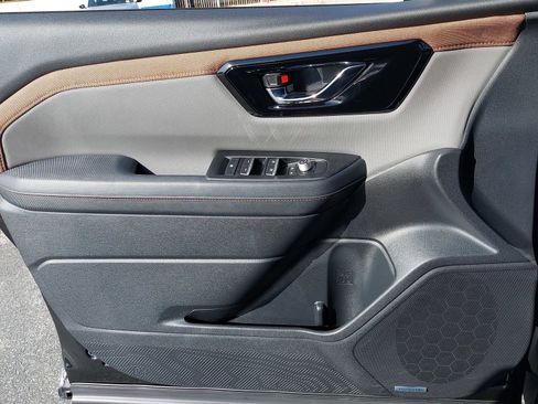 Used 2026 Subaru Forester Sport image 27