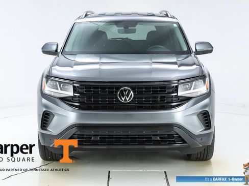 Used 2023 Volkswagen Atlas SE w/ Black Wheel Package FWD image 16