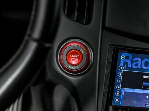 Used 2013 Nissan 370Z NISMO RWD image 26