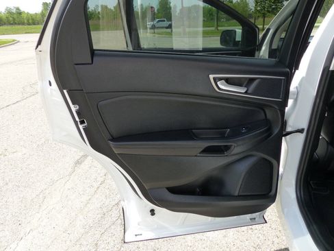 Used 2023 Ford Edge SEL AWD/4WD image 34