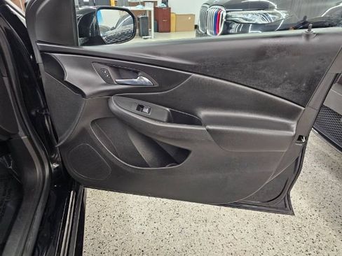 Used 2017 Chevrolet Volt LT w/ Comfort Package image 25